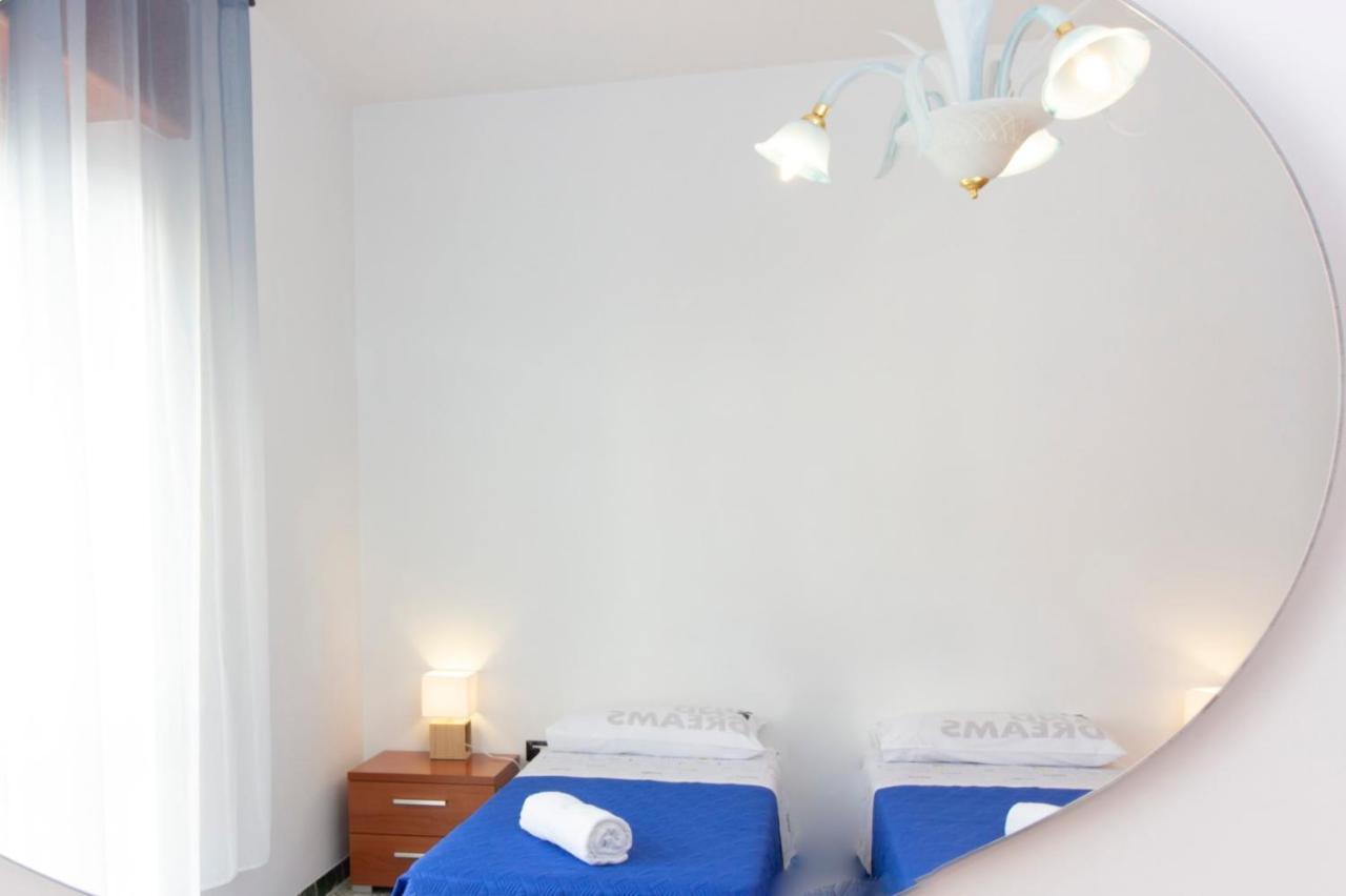 Paoli 95 Apartment Alghero Bagian luar foto