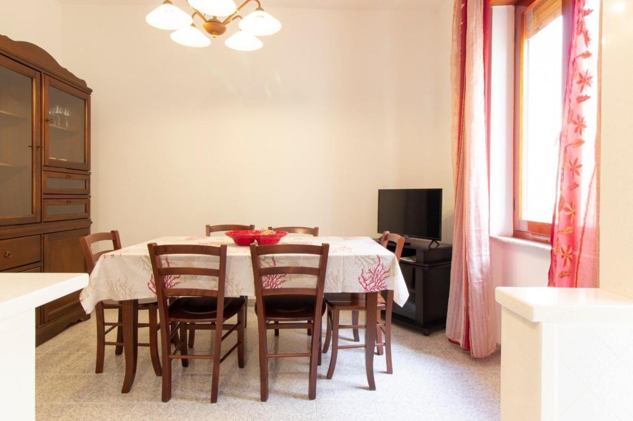 Paoli 95 Apartment Alghero Bagian luar foto