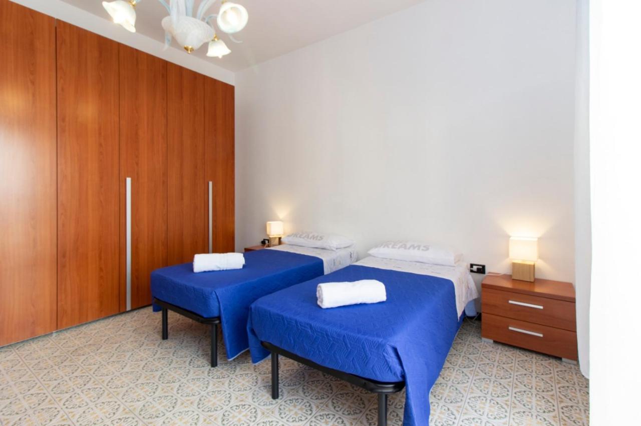 Paoli 95 Apartment Alghero Bagian luar foto