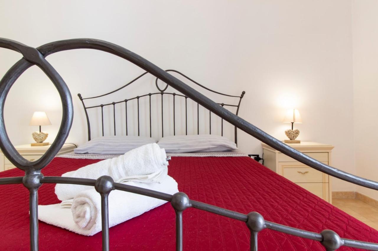 Paoli 95 Apartment Alghero Bagian luar foto